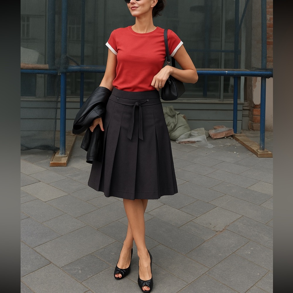 Lanvin pleated black skirt S/M